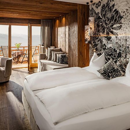 Sonnenberg Panorama Dolomites Wellbeing Hotel Maranza Exterior photo