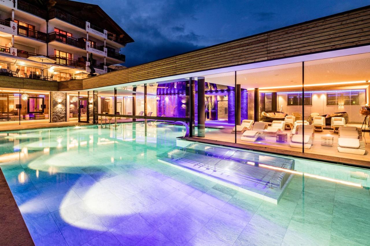 Sonnenberg Panorama Dolomites Wellbeing Hotel Maranza Exterior photo