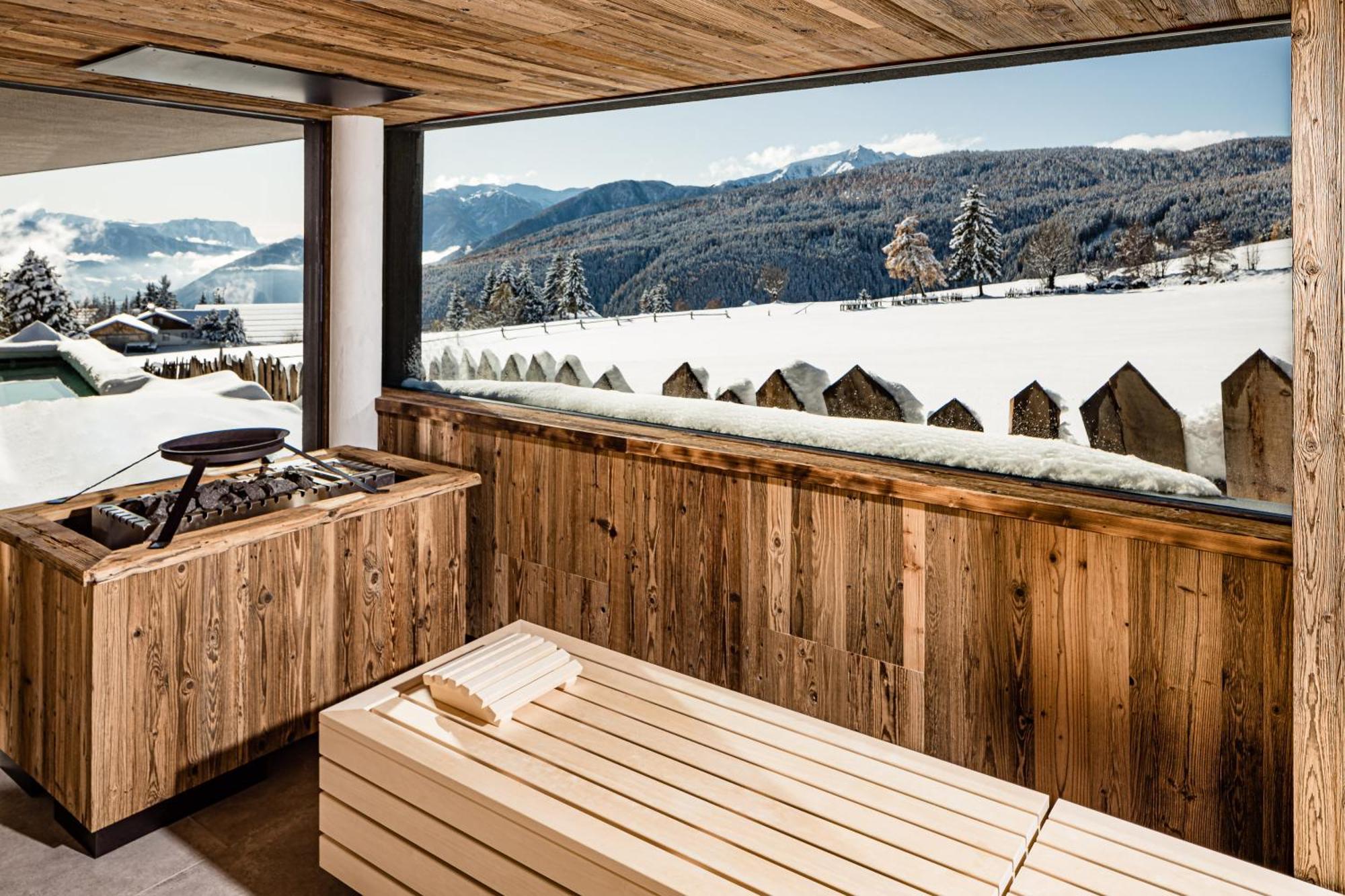 Sonnenberg Panorama Dolomites Wellbeing Hotel Maranza Exterior photo